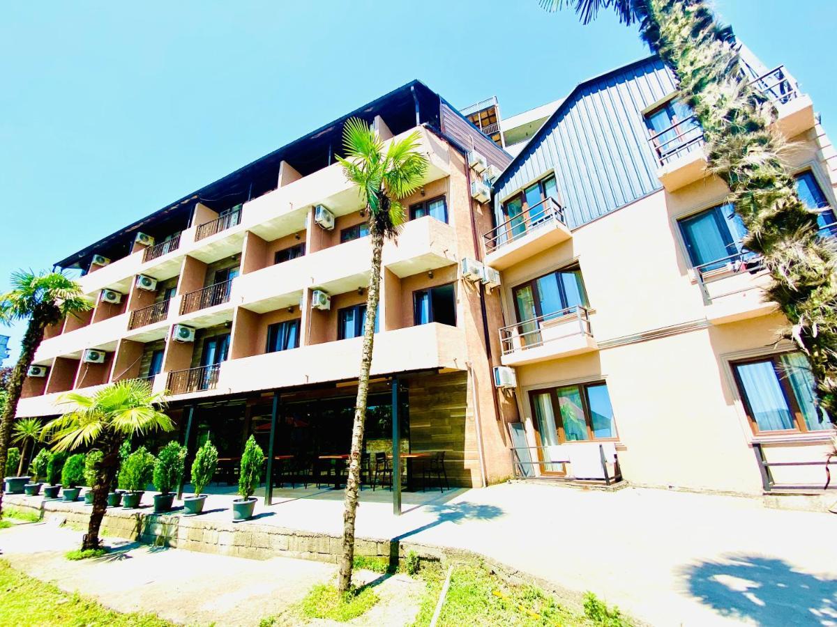Hotel Costa Makhinjauri Buitenkant foto
