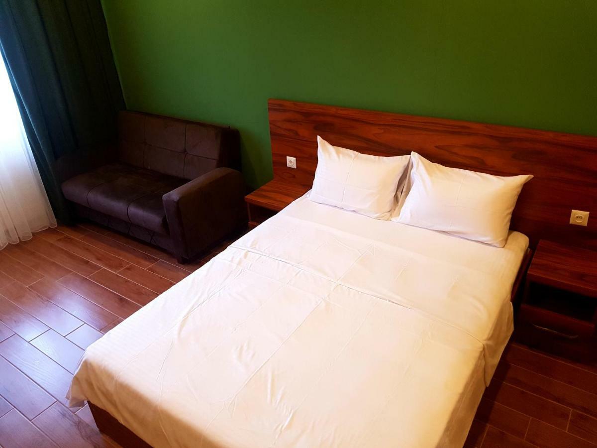 Hotel Costa Makhinjauri Buitenkant foto